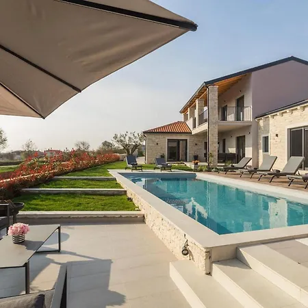Harmony Porec Holiday home *